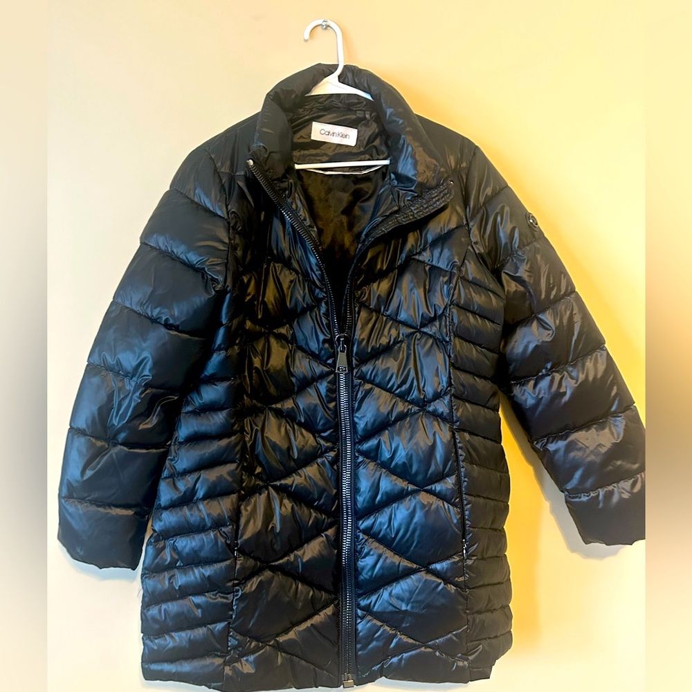 CALVIN KLEIN black puffy coat